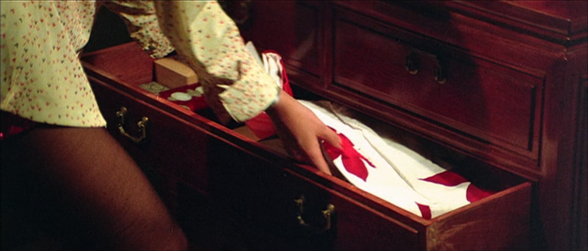 死亡塔.Game.of.Death.II.1981.CRITERION.DUBBED.1080p.BluRay.x265.3audio-RARBG.mkv.jpg