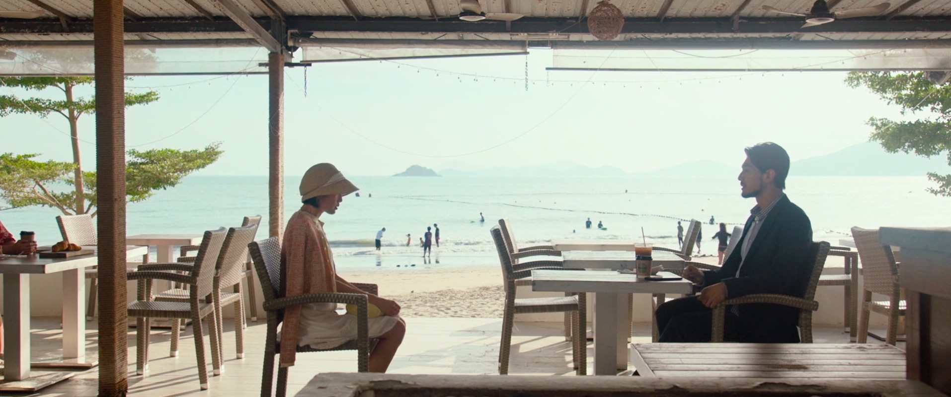 忽然心动.Love.Suddenly.2022.CHINESE.1080p.WEBRip.x265.2audio-VXT.mkv_20250727_10.jpg