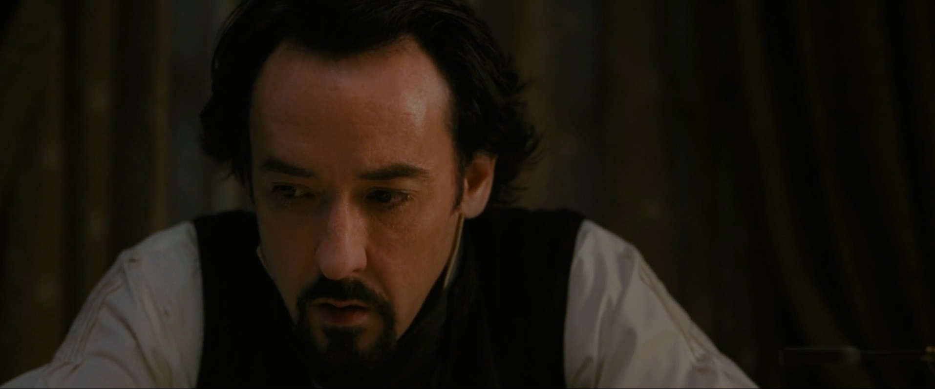 2012.乌鸦(111分钟).1080P.央视上译英中字.mkv_20250729_004442.702.jpg