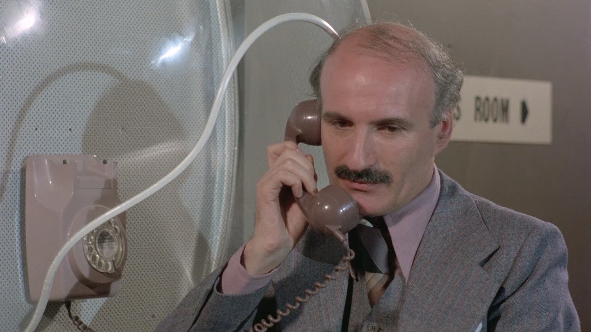 Sweeney.1977.1080p.BluRay.x265-RARBG.mp4_20250730_211414.200.jpg