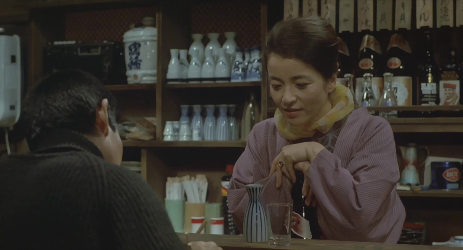 车站.1981.2Audio.CN.mkv_20250731_161749.625.jpg