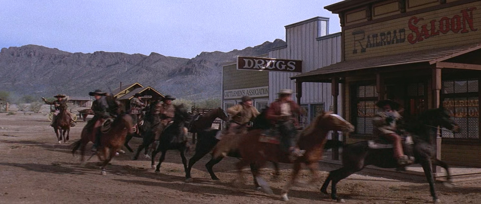 Joe.Kidd.1972.1080p.BluRay.x265-RARBG.mkv_20250805_105532.697.jpg