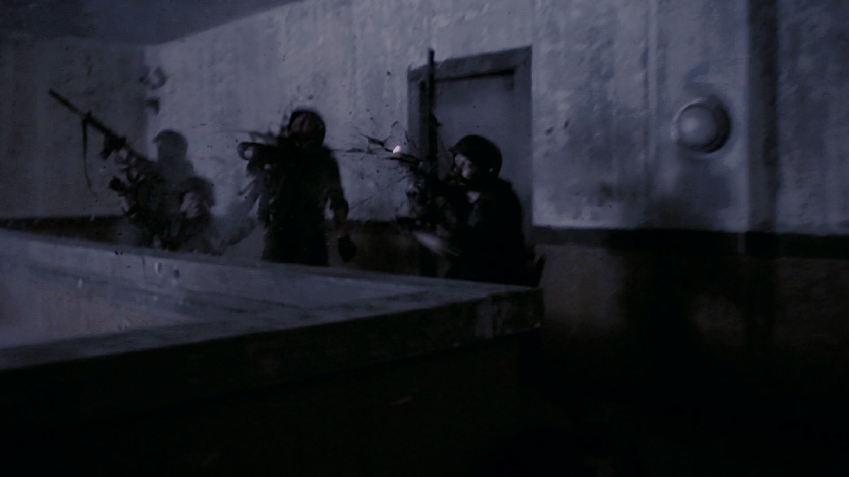 2011.突袭1(未分级满屏版101分钟).1080P.上译印中字.mkv_20250808_001425.041.jpg