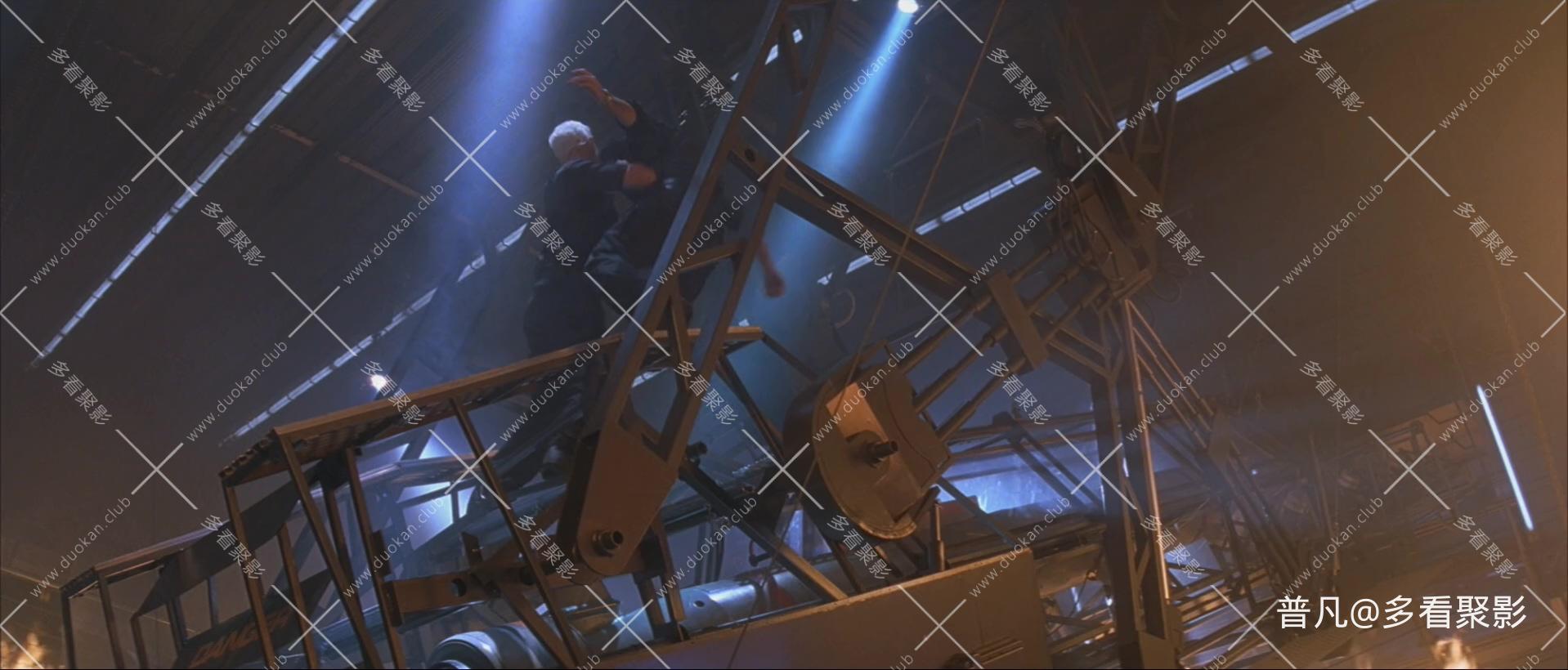 007系列第18部：明日帝国.Tomorrow.Never.Dies.1997.2Audio.CN.mkv_20250818_151903.218.jpg