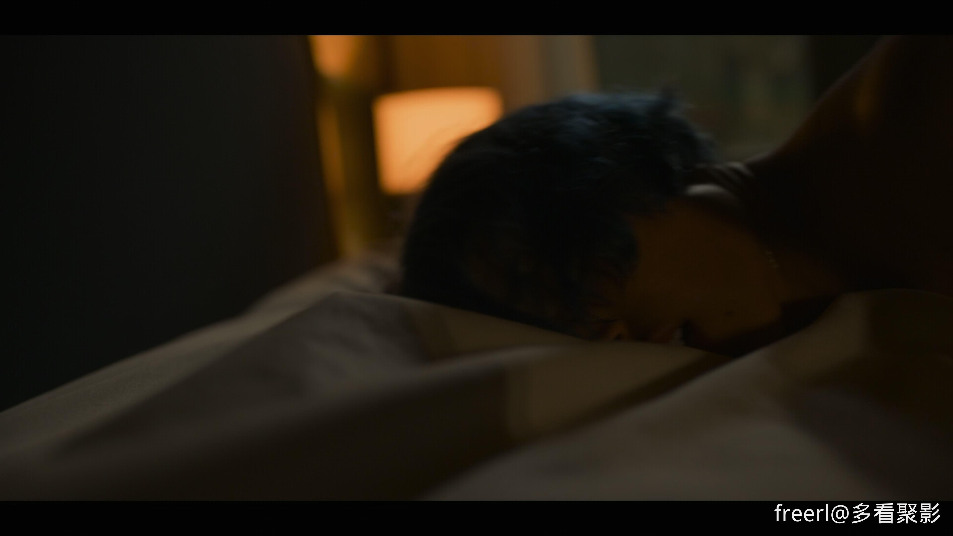 Kimi.2022.2160p.4K.WEB.x265.10bit.AAC.384kbps央视国英双语双字.mkv_20250820_023856.035.jpg