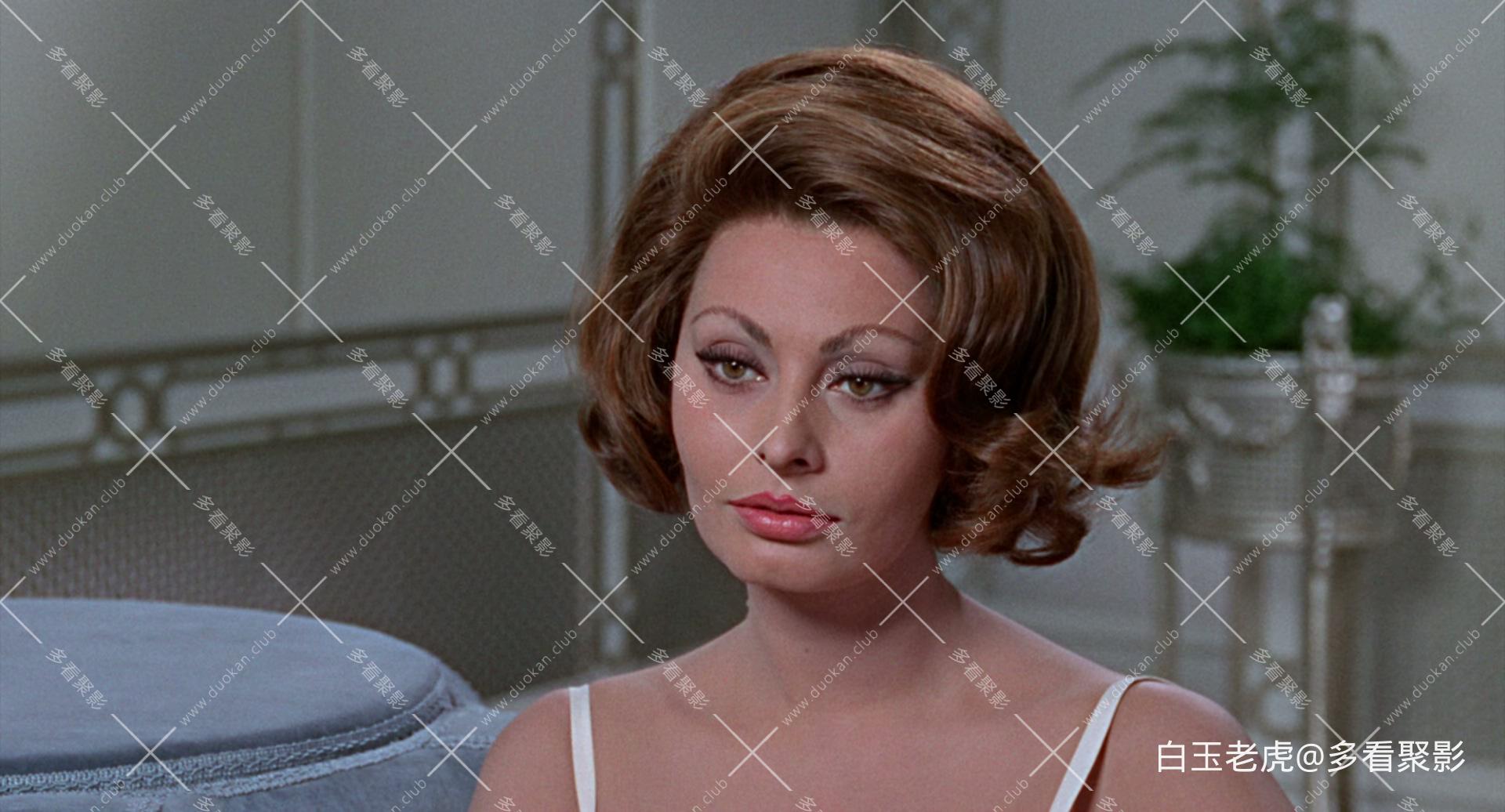 A.Countess.from.Hong.Kong.1967.BluRay.1080p.x265.10bit.FLAC.REPACK-MiniHD.mkv_20.jpg
