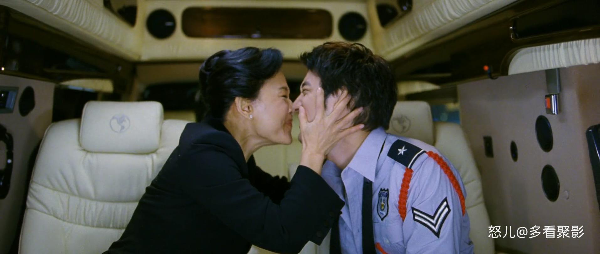 恋爱通告.Love.In.Disguise.2010.CHINESE.1080p.BluRay.H264.AAC-VXT.mkv_20250902_10.jpg
