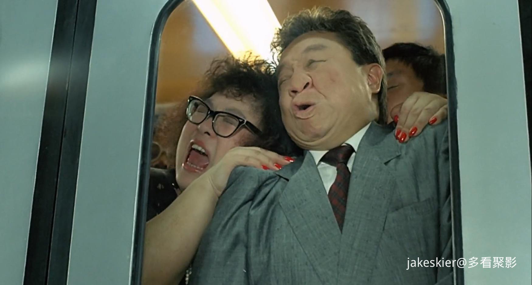 1987.富贵逼人(满屏版95分钟).1080P.国粤中字.mkv_20250902_004352.997.jpg