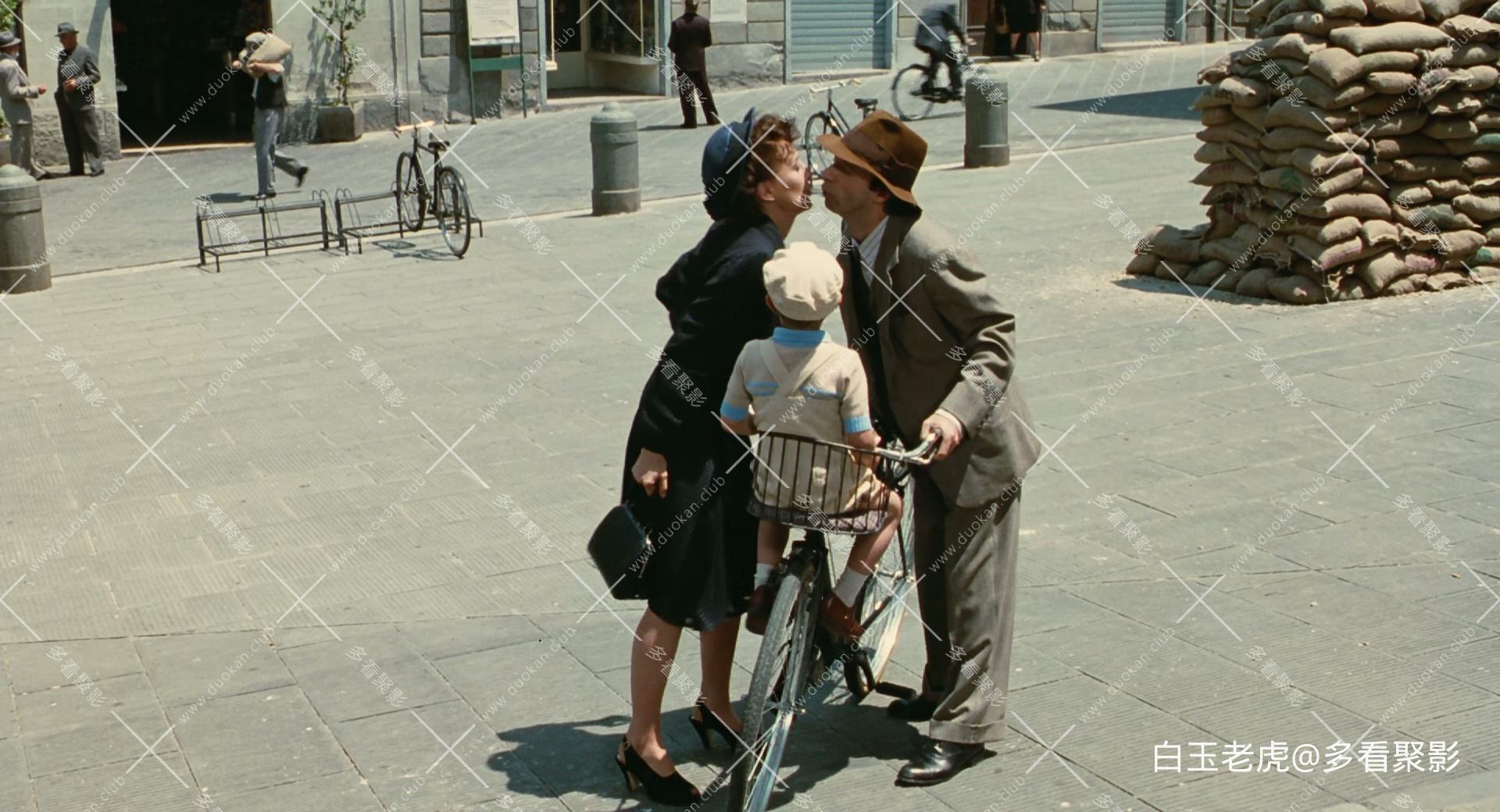 Life.Is.Beautiful.1997.BluRay.1080p.x265.10bit.2Audio-MiniHD.mkv_20250929_235135.378.jpg