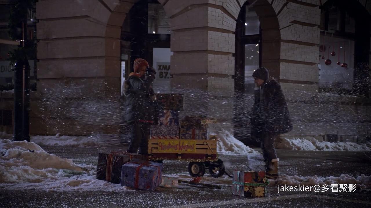 2012.圣诞狗狗2：圣诞小宝贝(86分钟).720P.国英对应中字.mkv_20250927_003246.188.jpg