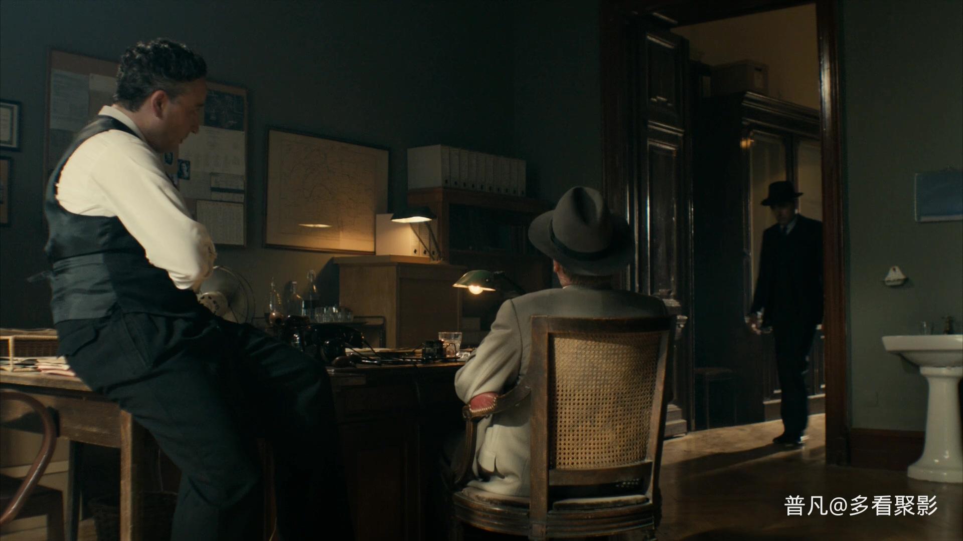 梅格雷的陷阱.Maigret.Sets.A.Trap.2016.2Audio.CN.mkv_20251026_151325.625.jpg