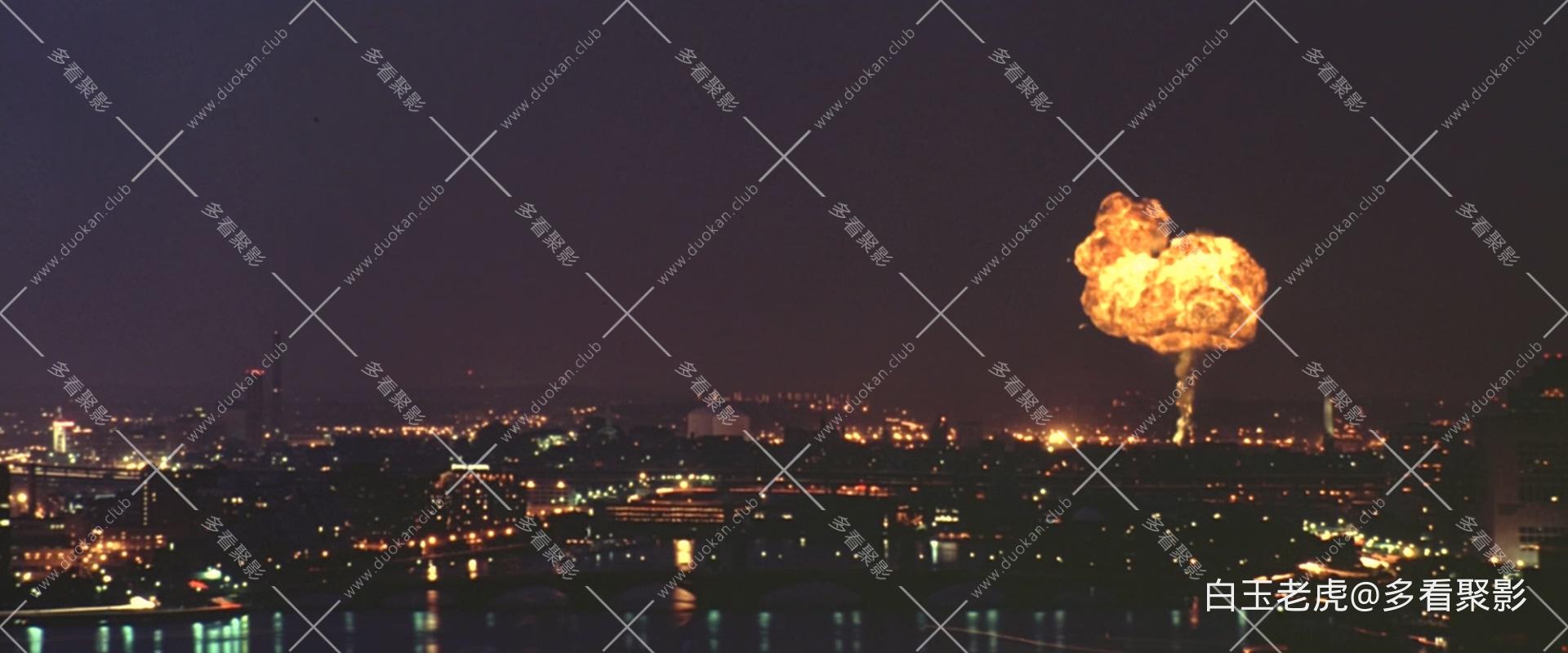 Blown.Away.1994.BluRay.1080p.x265.10bit.2Audio-MiniHD.mkv_20251108_161213.572.jpg