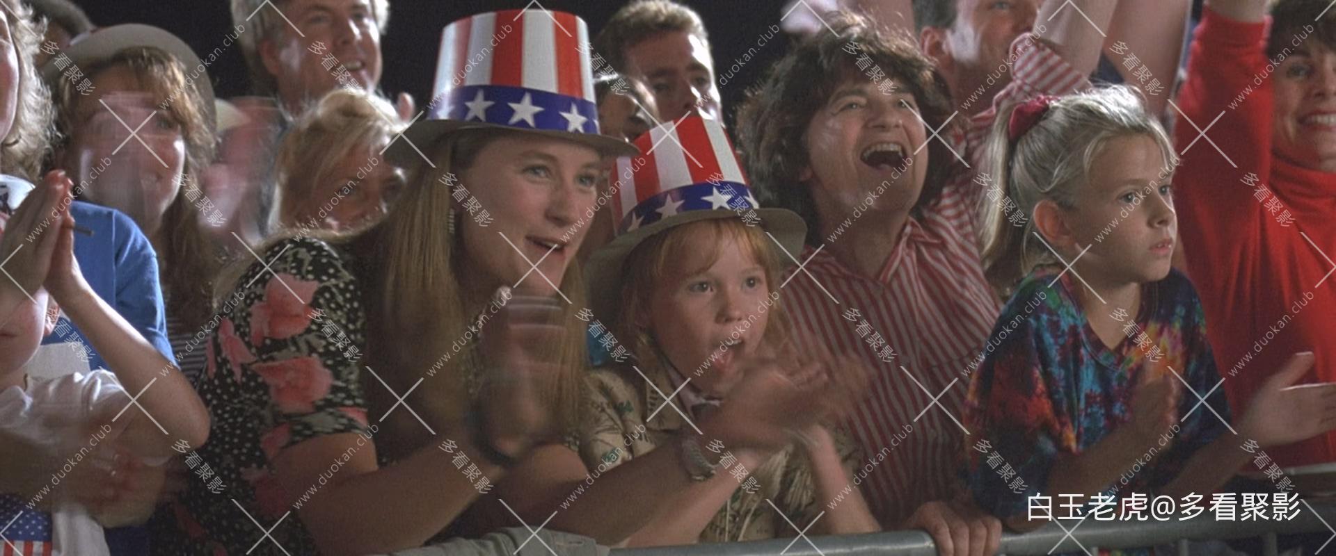 Blown.Away.1994.BluRay.1080p.x265.10bit.2Audio-MiniHD.mkv_20251108_161938.772.jpg