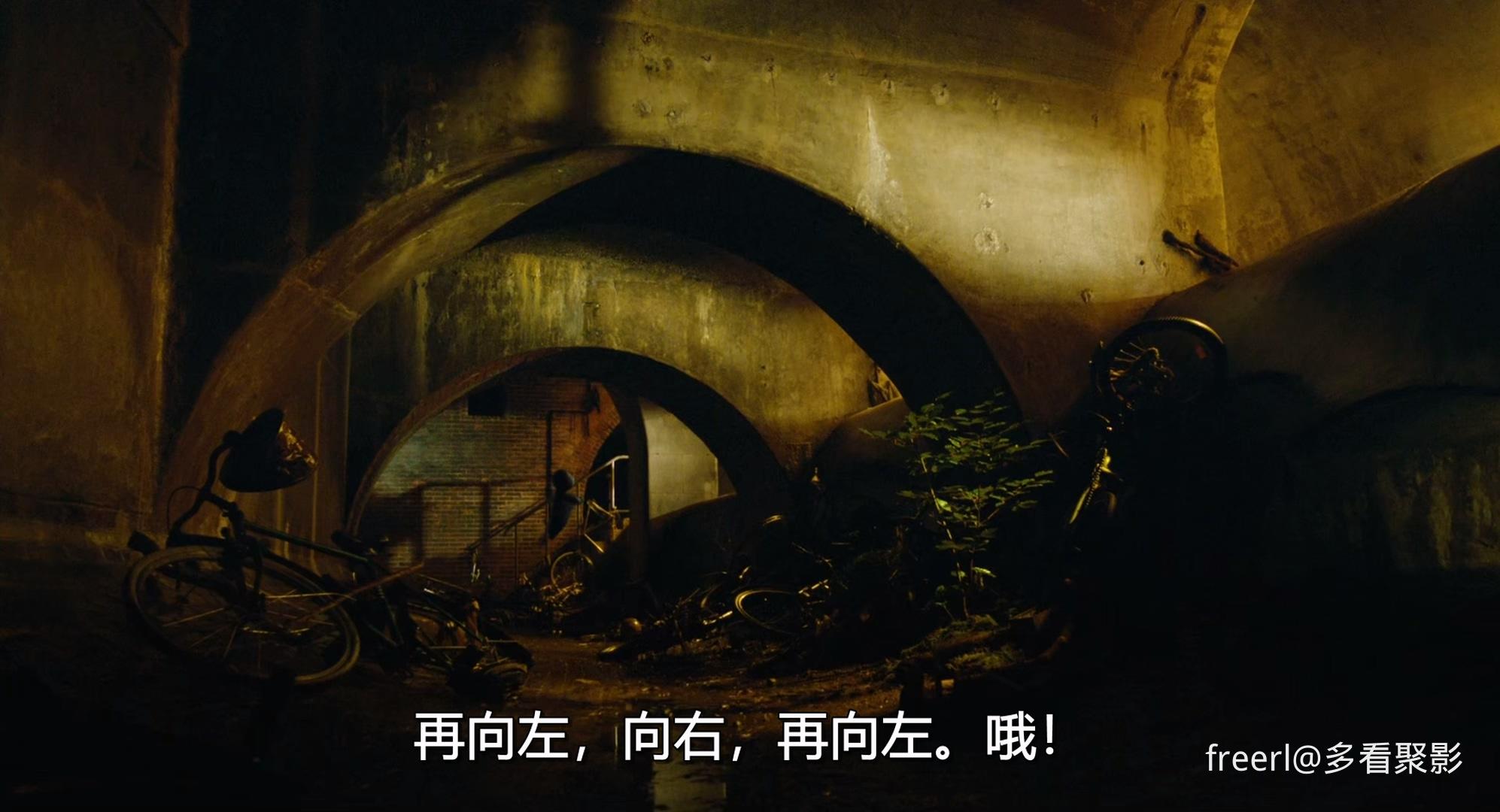 钟楼小精灵.Das.kleine.Gespenst.2013.BDRip.1080p.x265.高码448kbps央视国德双语中字.jpg