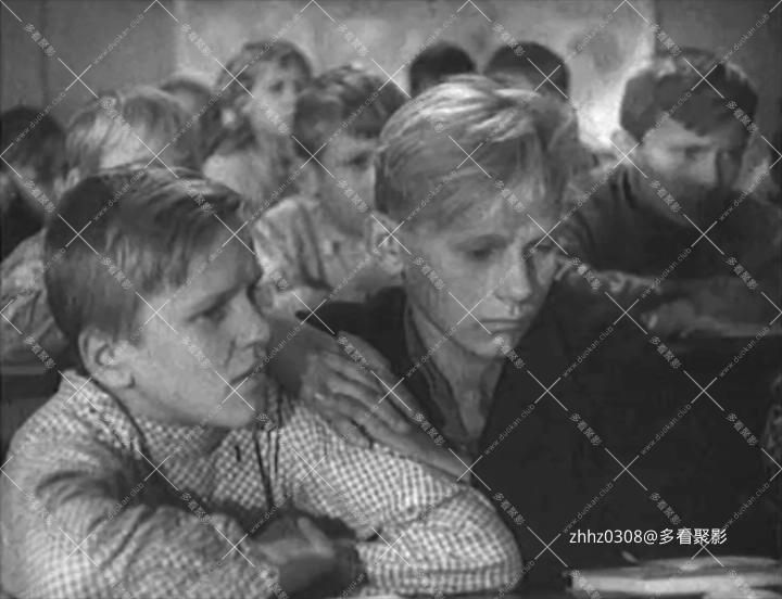 1939.教师.720×552.2Audio.mkv_20260116_152904426.jpg