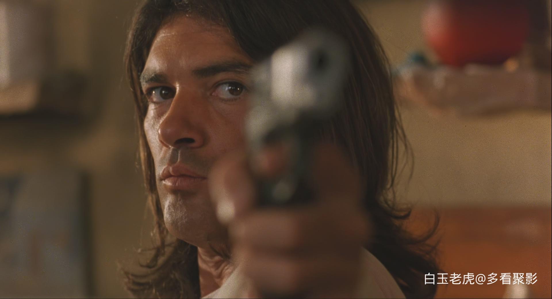 Desperado.1995.BluRay.1080p.x265.10bit.2Audio-MiniHD.mkv_20260227_005009.416.jpg